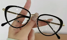 Alethez Frame 25105 – Black Golden